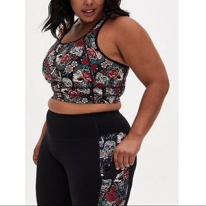 BLACK TATTOO WICKING SPORTS BRA, ACTIVE TANK & LEGGINGS SET